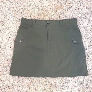 Eddie Bauer Green Athletic Cargo Skort, Size 10T